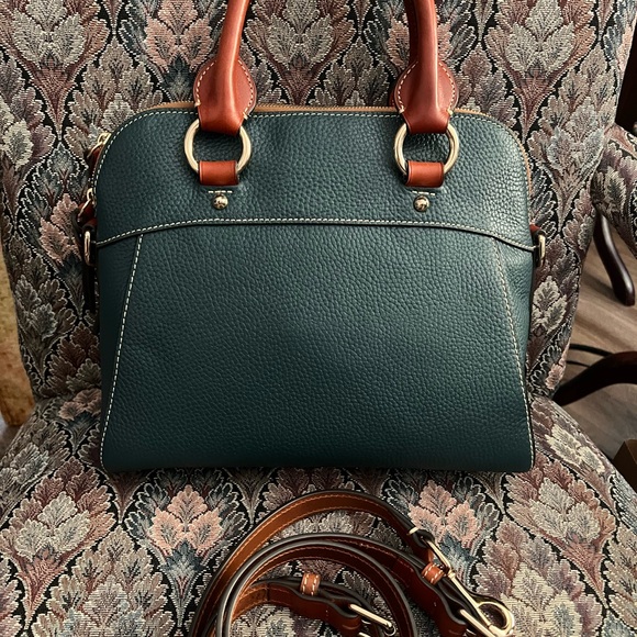 💚Dooney & Bourke Pebble Cameron - Picture 2 of 4